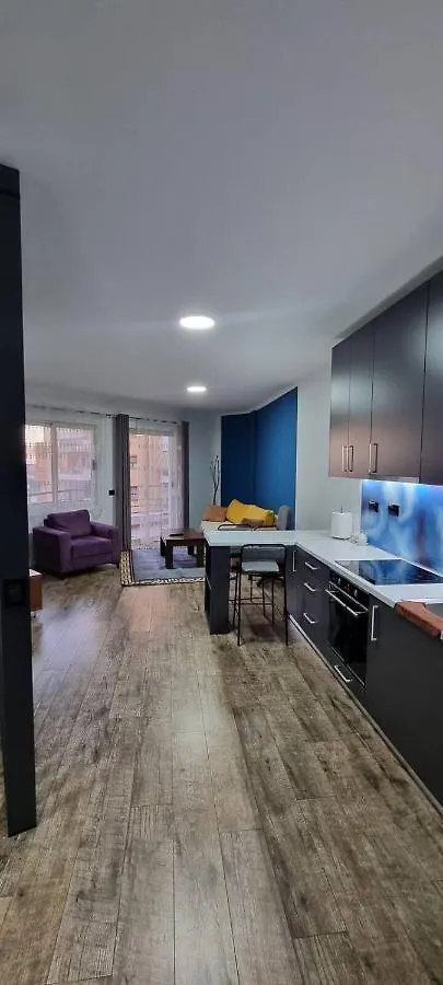 Lägenhet #2 Lovely Spacious 1-Bedroom Apart Tirana
